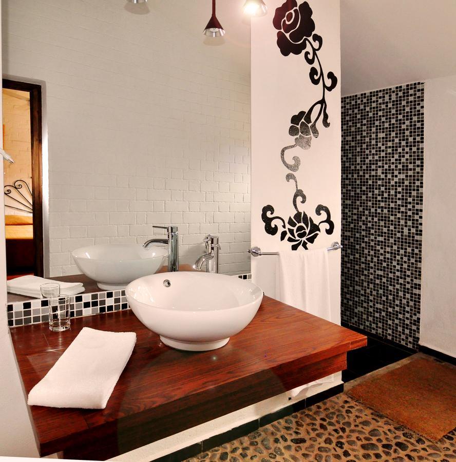 Rova Hotel Antananarivo Luaran gambar